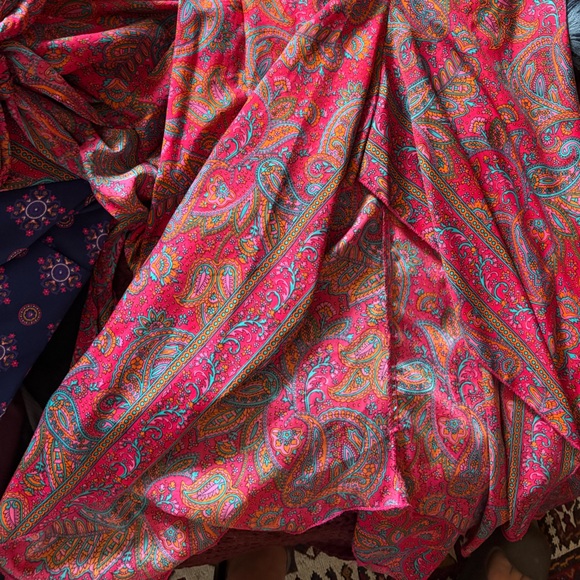 Vibrant Paisley set - Picture 3 of 5